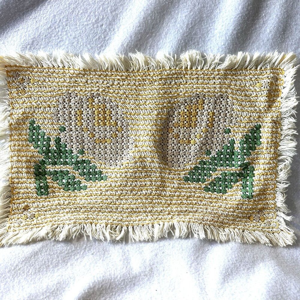 Vintage Woven Floral Boho Placemat Table Dresser‎ Topper 21" X 14" Yellow MCM